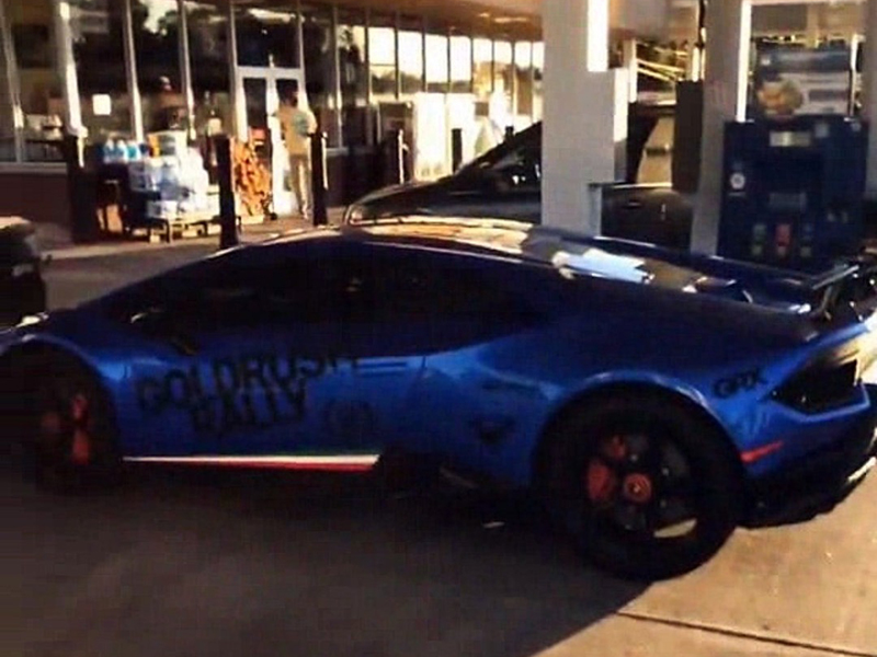 بالفيديو: احتراق لامبورجيني هوراكان بالكامل في محطة وقود أمريكية!